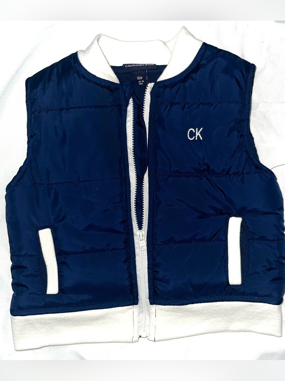Calvin Klein Jeans Navy & White Quilted Puffer Vest Boys Infants 18 months NWT